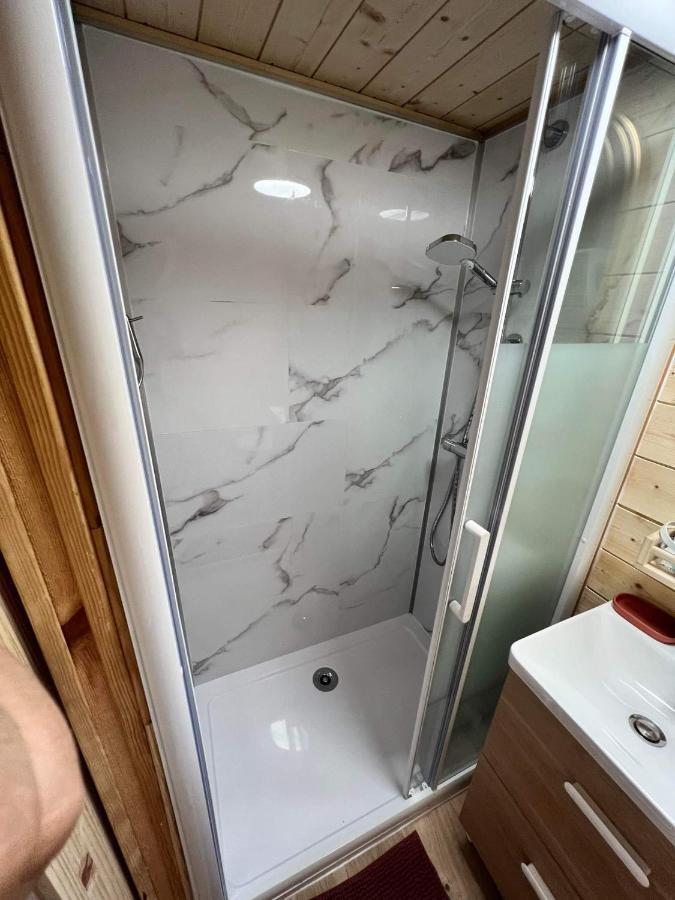 Les Mini-Chaumieres Villa Saint-Martin-Saint-Firmin Екстериор снимка