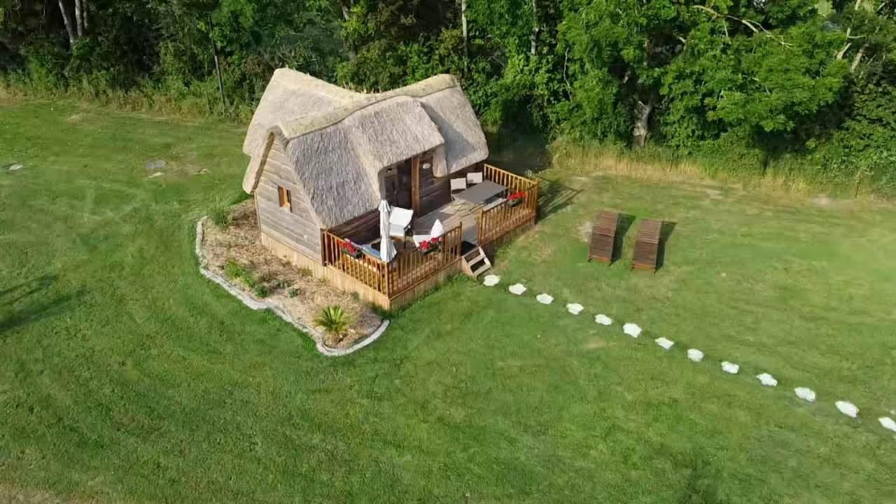 Les Mini-Chaumieres Villa Saint-Martin-Saint-Firmin Екстериор снимка
